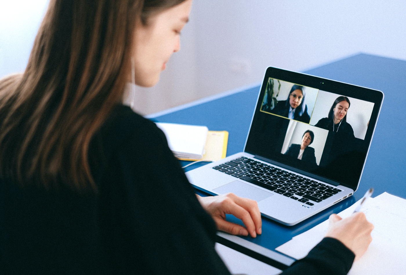 Virtual Meetings: a curse or a boon? 